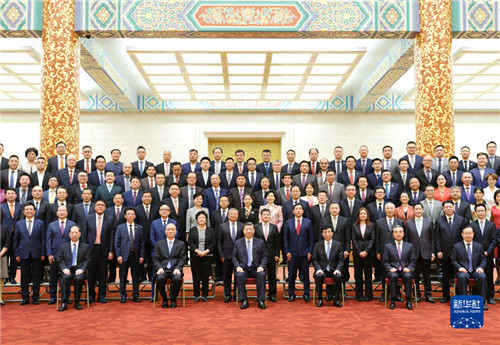 習近平會見第十屆世界華僑華人社團聯誼大會代表